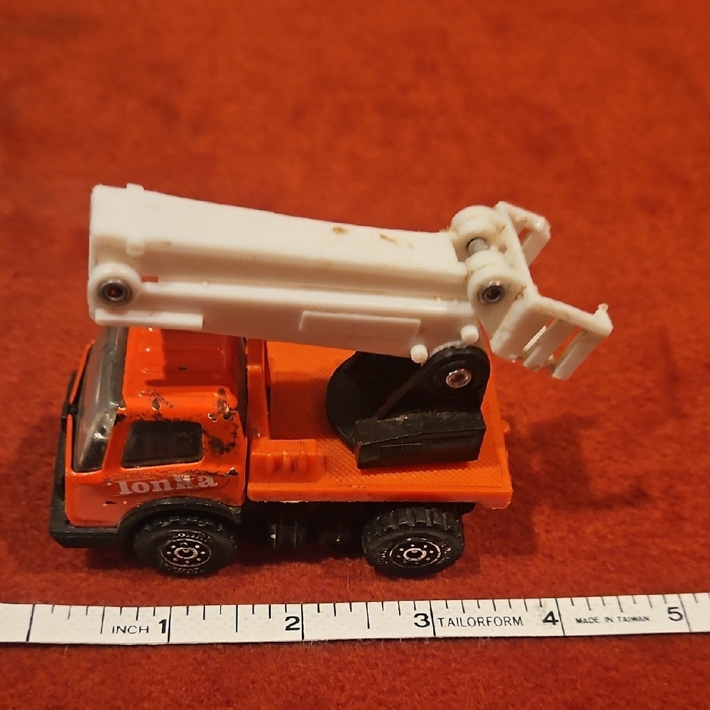 Tonka Orange and White Toy Crane Truck